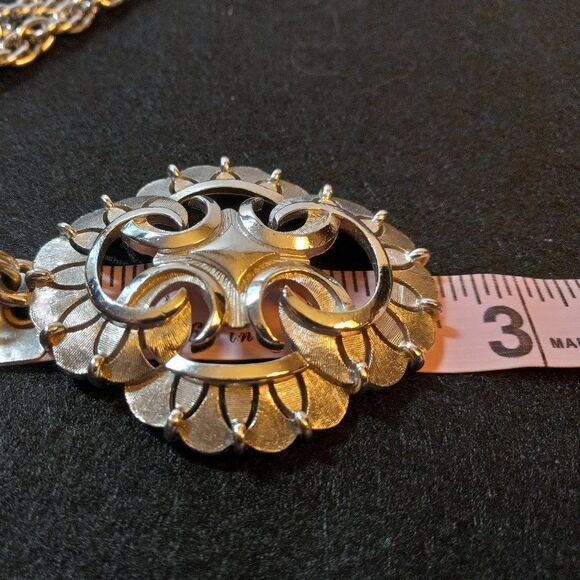 Vintage Crown Trifari Silver tone Pendant /Necklace - Picture 6 of 7